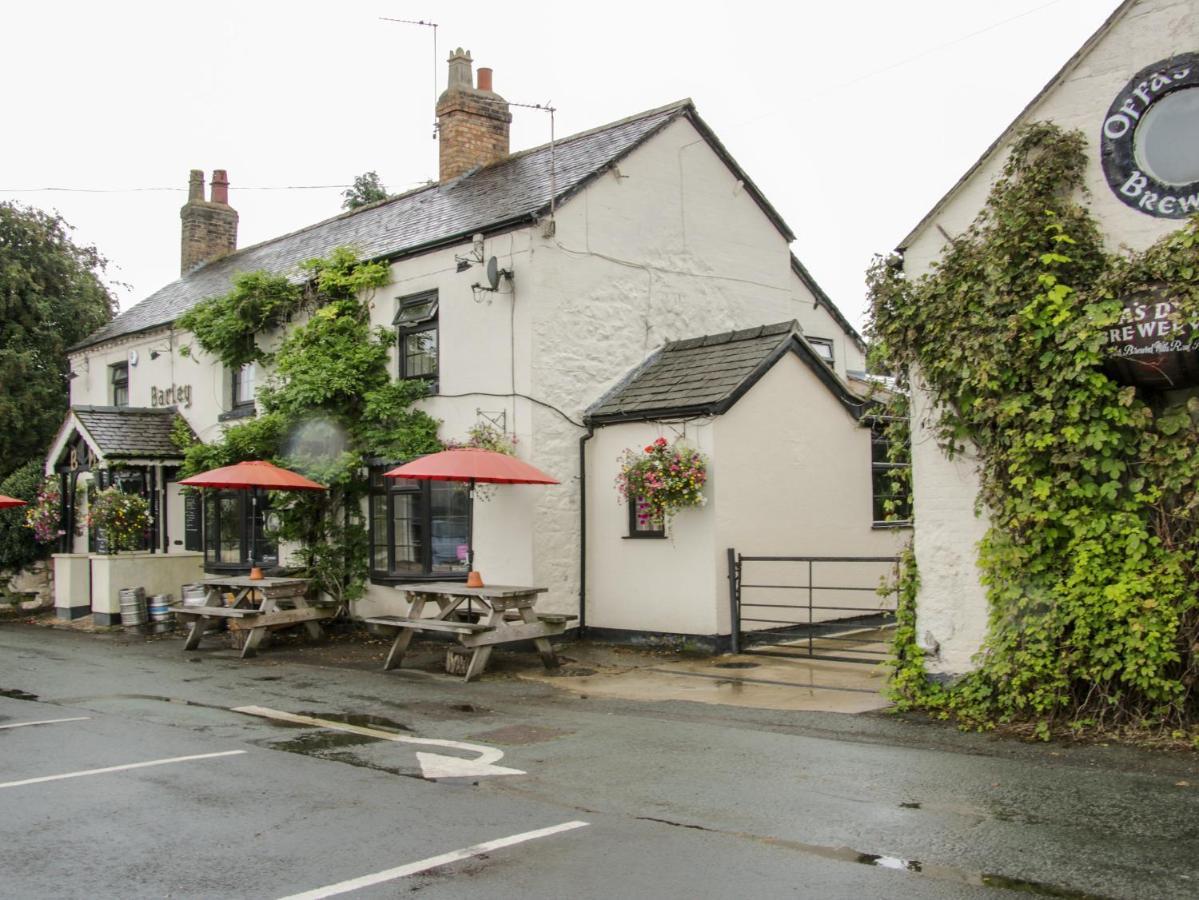 Villa Bryn Celyn Oswestry Exterior foto